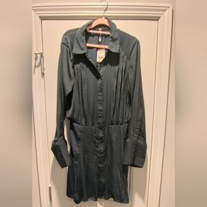 Free People Button-Front Long Sleeve Tunic Dress in Black Blue Stripe
